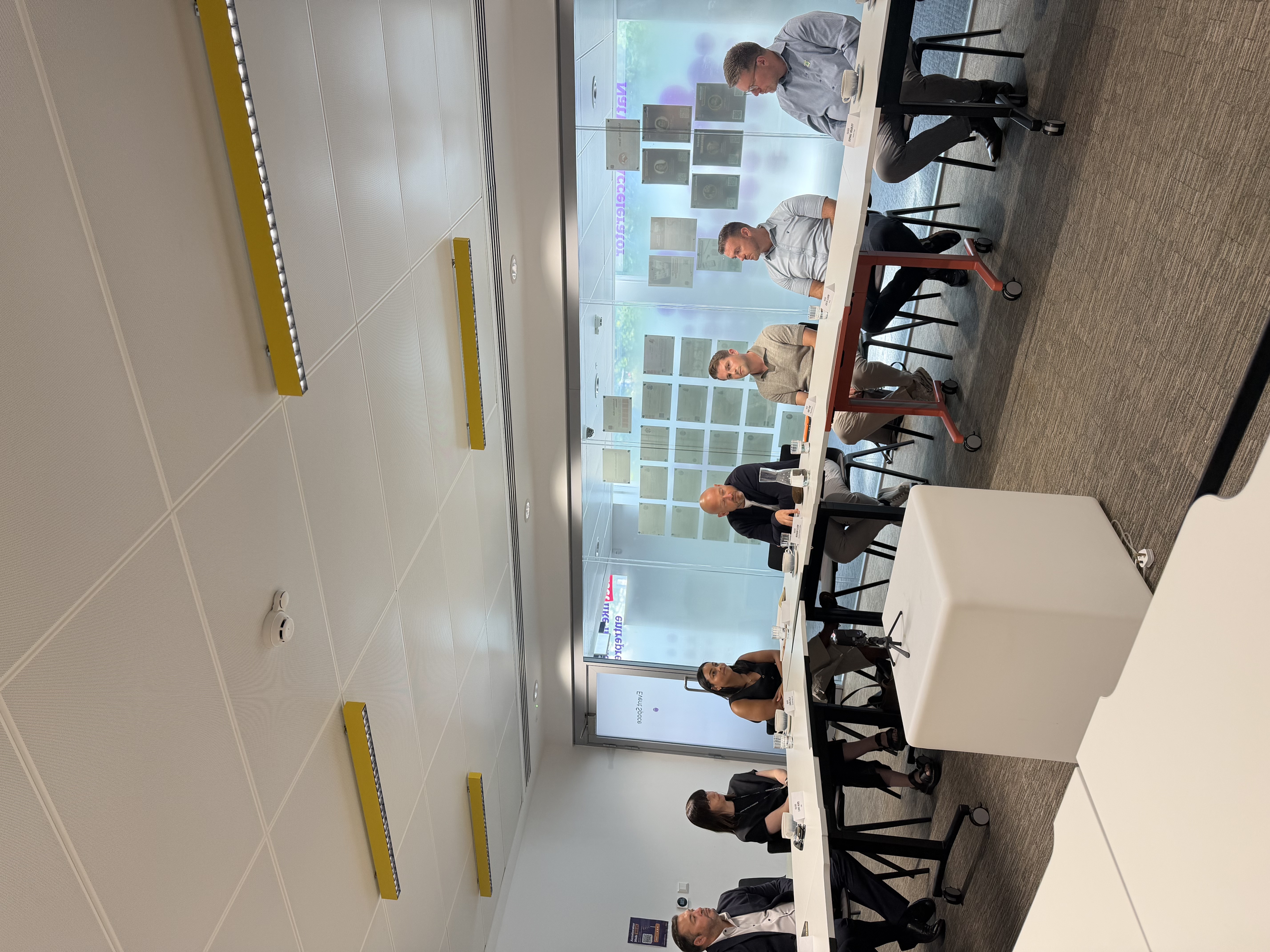 roundtable-2.jpeg